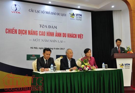 Tiếp tục triển khai quyết liệt việc nâng cao hình ảnh du khách Việt ảnh 1